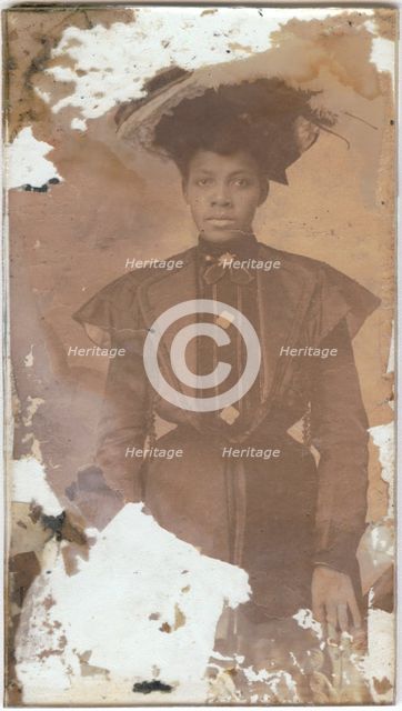 Photographic print of a woman, 1890-1910. Creator: Unknown.
