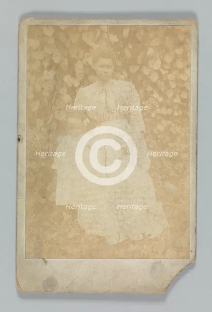 Photographic print of a woman and child, early 20th century. Creator: Unknown.