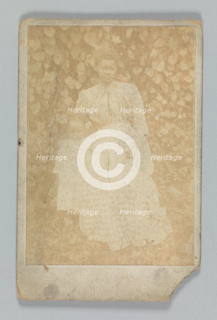 Photographic print of a woman and child, early 20th century. Creator: Unknown.