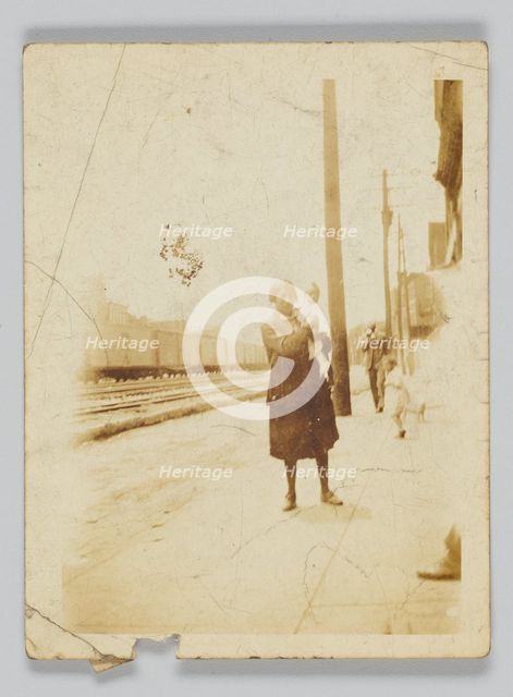 Photographic print of unidentified woman and child, early 20th century. Creator: Unknown.