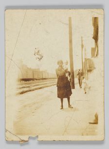 Photographic print of unidentified woman and child, early 20th century. Creator: Unknown