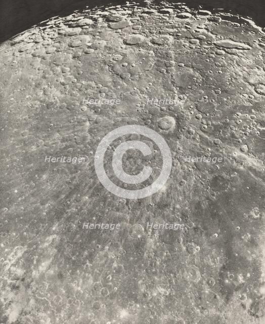 Photographie Lunaire Rayonnement de Tycho - Phase Croissante, 1899. Creators: Maurice Loewy, Pierre Henri Puiseux.