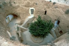 Pit-dwelling in Tunisia