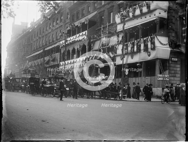 Piccadilly, City of Westminster, London, 1911. Creator: Katherine Jean Macfee.