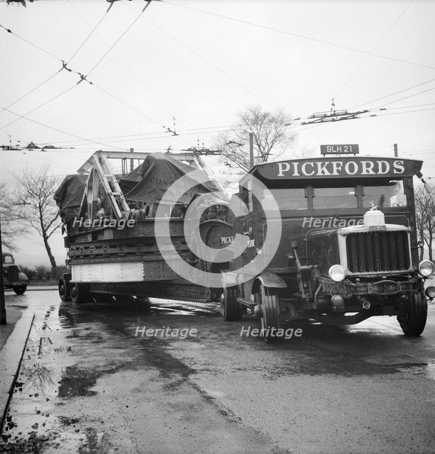 Pickfords low loader lorry, Newcastle Upon Tyne, 11/1949. Creator: John Laing plc.