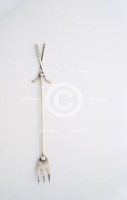 Pickle fork with a golfing theme, British, 1922. Artist: Unknown