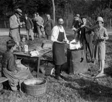 Picnic at Boulogne Motor Week, France, 1928. Artist: Bill Brunell