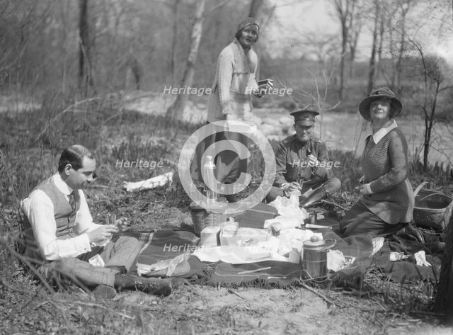 Picnic with Martha Hedman and friends, between 1912 and 1919. Creator: Arnold Genthe.