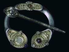 Pictish silver pennanular brooch, 8th century