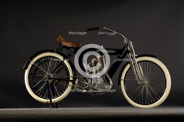 Pierce Arrow single 1911. Artist: Simon Clay.