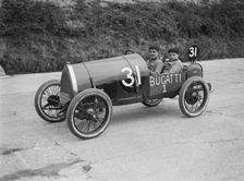 Pierre de Vizcaya in his Bugatti at the JCC 200 Mile Race, Brooklands, Surrey, 1921. Artist: Bill Brunell