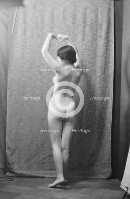 Pierson, Carolyn M., Miss, portrait photograph, 1928 Aug. 17. Creator: Arnold Genthe.
