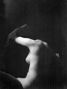 Pierson, Carolyn M., Miss, portrait photograph, 1928 or 1929. Creator: Arnold Genthe