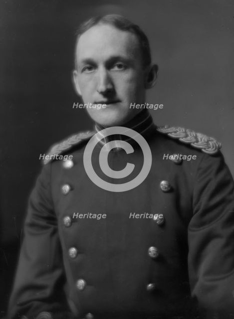 Pillsbury, George, Major, portrait photograph, 1914 May 2. Creator: Arnold Genthe.
