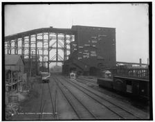Plymouth coal breaker, Pa., between 1890 and 1901. Creator: Unknown