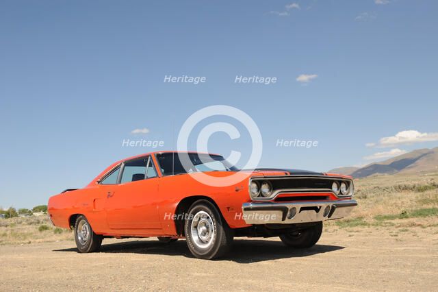 Plymouth Hemi Roadrunner 1970. Artist: Simon Clay.