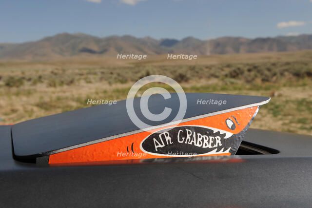 Plymouth Hemi Roadrunner 1970. Artist: Simon Clay.