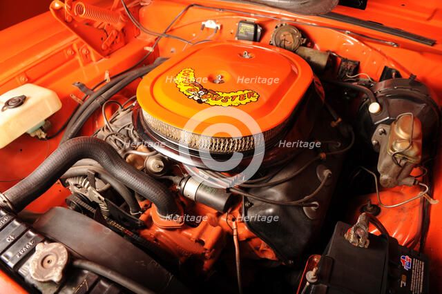 Plymouth Hemi Roadrunner 1970. Artist: Simon Clay.