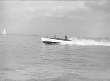 Planning motor boat Crusader 1914. Creator: Kirk & Sons of Cowes