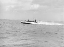 Planning motor boat Crusader 1914. Creator: Kirk & Sons of Cowes