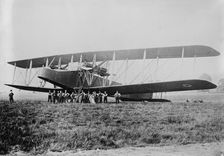 Plane British Handley Page, between c1915 and c1920. Creator: Bain News Service