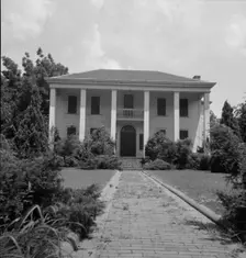Plantation owner's home, Marshallville, Georgia, 1937. Creator: Dorothea Lange