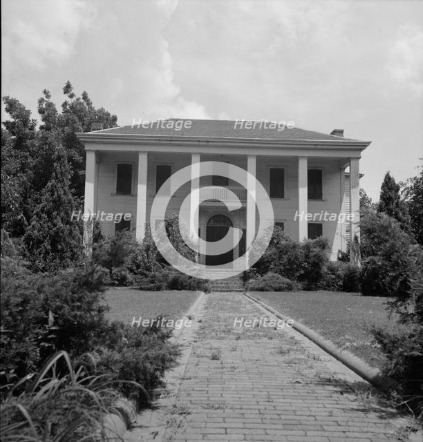 Plantation owner's home, Marshallville, Georgia, 1937. Creator: Dorothea Lange.