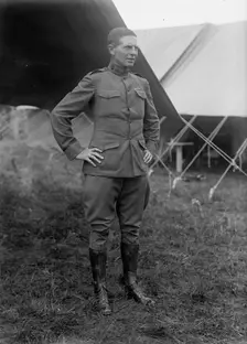 Plattsburg Reserve Officers Training Camp - Capt. Halstead Dorey, U.S.A., 4th Inf. Instructor, 1916. Creator: Harris & Ewing