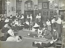 Practical first aid class for women, Blackheath Road Evening Institute, 1914