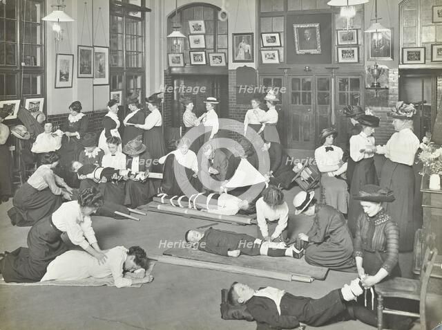 Practical first aid class for women, Blackheath Road Evening Institute, 1914. Artist: Unknown.
