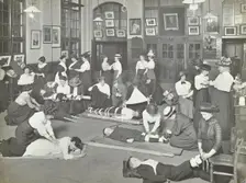 Practical first aid class for women, Blackheath Road Evening Institute, 1914