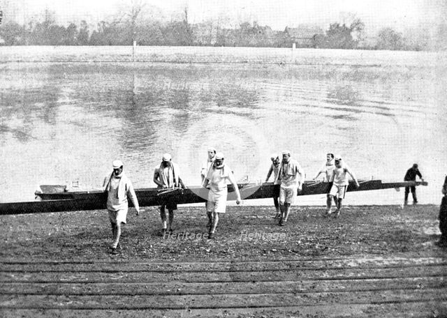 Practicing for the Universities' Boat-Race, 1895. Creator: George Meisenbach.
