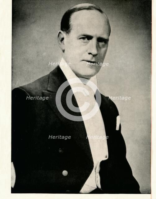 'Pray silence for Colin Symons (Toastmaster): Every Cocktail Containing Booth's Gin Is A Speech In  Artist: Unknown.