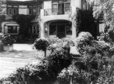 "Pre`s Choisis," Albert Herter house, Georgica Pond, East Hampton, New York., 1913. Creator: Frances Benjamin Johnston
