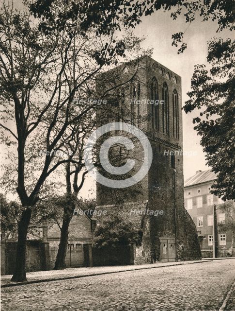 'Prenzlau - Schwedt Gate Tower', 1931. Artist: Kurt Hielscher.