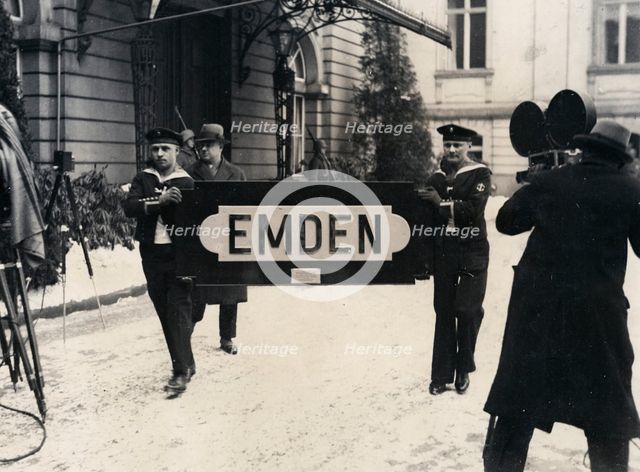 Presentation of the " Emden - sign " to Hindenburg .  Creator: Unknown.