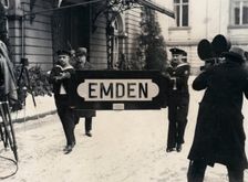 Presentation of the " Emden - sign " to Hindenburg . Creator: Unknown