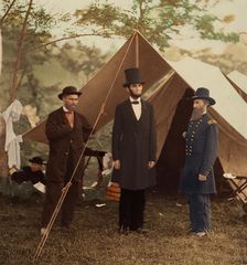[President Abraham Lincoln, Major General John A. McClernand (right), and E. J...., October 3, 1862. Creator: Alexander Gardner