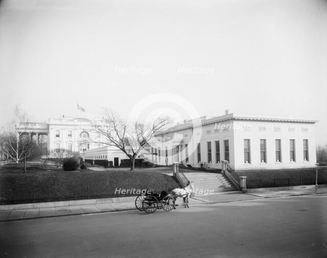 Presidential office and White House, Wash., D.C., between 1900 and 1910. Creator: Unknown.