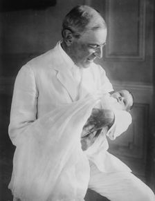 Pres't [i.e., President] Wilson and McAdoo Baby, 1915. Creator: Bain News Service