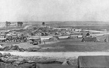 Preparatifs d'offensive; Vue d'ensemble d'un depotde munitions sur le front, avec..., 1917. Creator: Unknown