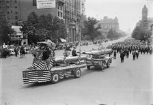 Preparedness Parade, 1916. Creator: Harris & Ewing
