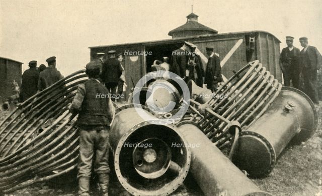 'Preparing for the Evacuation of Warsaw', First World War, 1915, (c1920). Creator: Unknown.