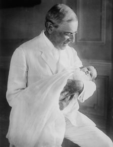 Pres't [i.e., President] Wilson and McAdoo Baby, 1915. Creator: Bain News Service
