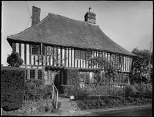 Priest's House, Small Hythe Road, Small Hythe, near Tenterden, Kent, 1955. Creator: FJ Palmer