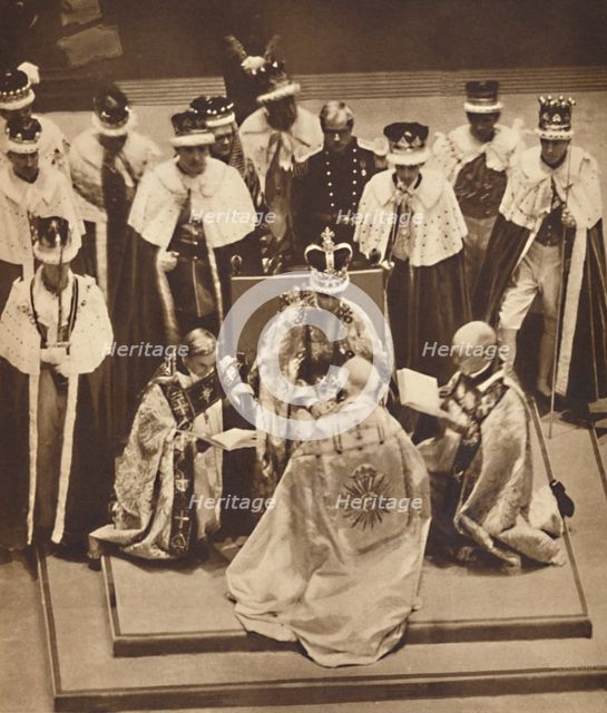 'Primate Kneels at the King's Knees', May 12 1937. Artist: Unknown.