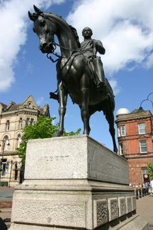 Prince Albert statue, Wolverhampton, West Midlands. Creator: Peter Thompson