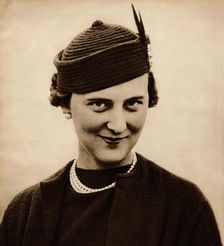 Princess Marina became engaged to King George V's youngest son, Prince George (now Duke of Kent), w