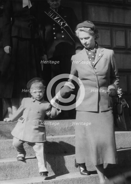 Princess Sibylla of Sweden returns from a trip abroad, 30 April 1949. Artist: Unknown