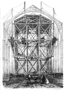 Progress of the Great Exhibition building: the traversing platform used in the construction ...1861. Creator: Unknown